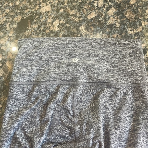 lululemon wunder under legging size 6 heather grey - Picture 3 of 4